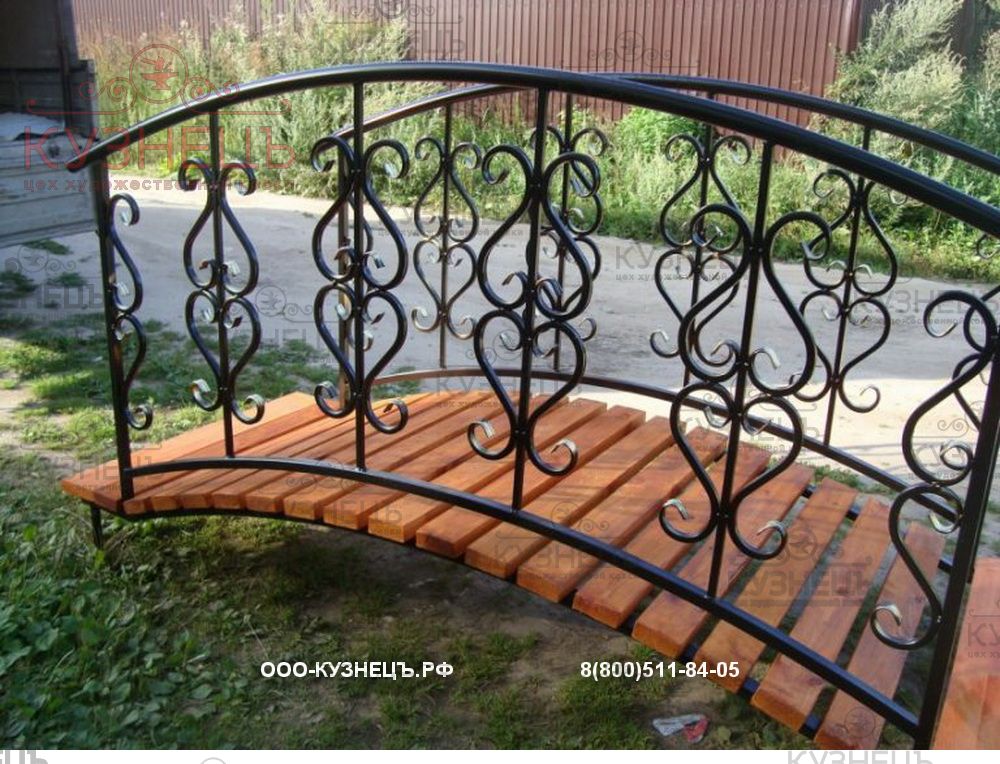 Мостик металлический. Кованый мостик. Декоративные мостики из металла. Садовые мостики из металла. Декоративный мостик для сада из металла.